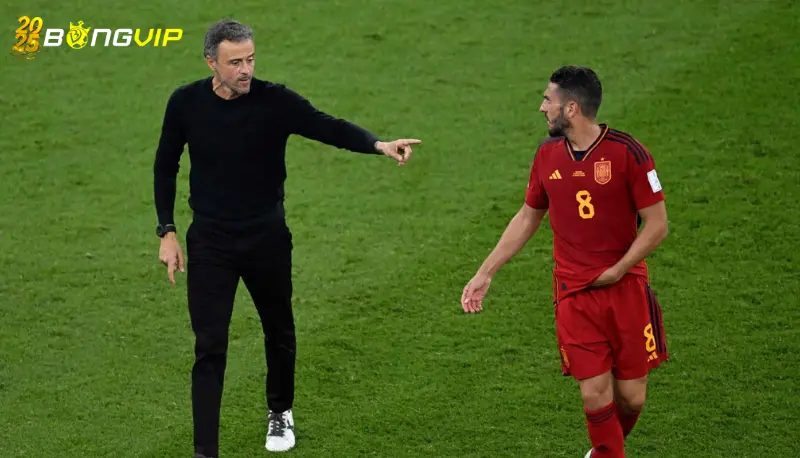 HLV Enrique thắng lớn với canh bạc loại Mbappe Đường đến chung kết Champions League: chiến thắng của chiến thuật và bản lĩnh